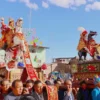 Fieles acompañan la procesión del Apóstol Santiago de Cabana durante recorrido por calles de Pallasca, Áncash.