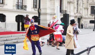 Festividad del Apóstol Santiago de Cabana 2012 brilla en «Palacio para Todos»