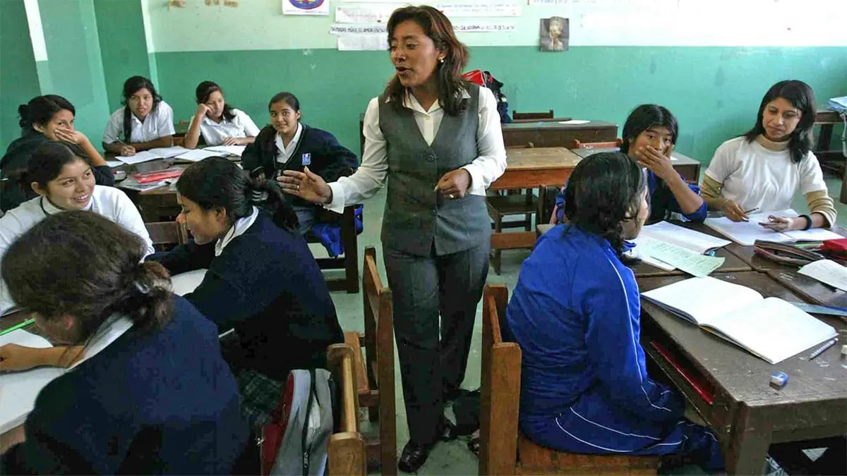 El 6 de julio se celebra el día del Maestro en Perú