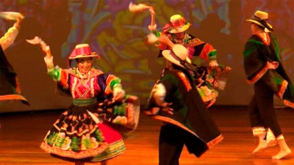 La chuscada ancashina, huaino de Áncash.