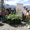 Pobladores en una actividad de la empresa Eloro en el marco de los proyectos mineros en Pallasca.
