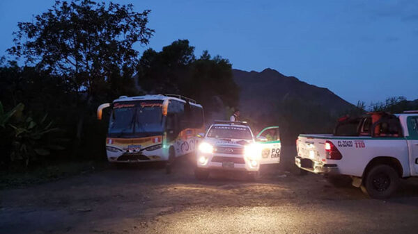 Balacera en vía Santa - Chuquicara deja dos policías heridos