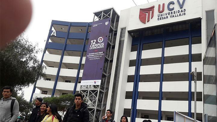 Universidad «César Vallejo» licenciada