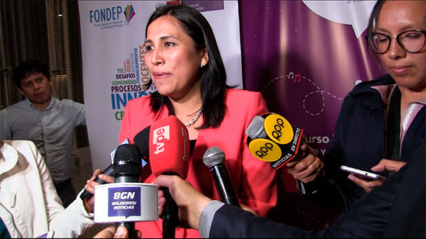 Ministra de Educación: 5% de acató la huelga del Sutep