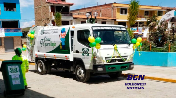 Municipalidad de Pallasca adquiere camioncito compactador