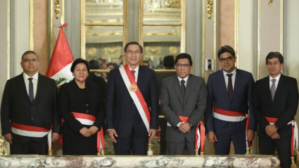 Presidente Vizcarra juramentó a cuatro ministros en Palacio de Gobierno