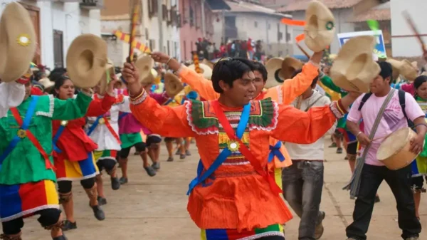 Contradanza de Huamachuco: tradición viva e identidad andina