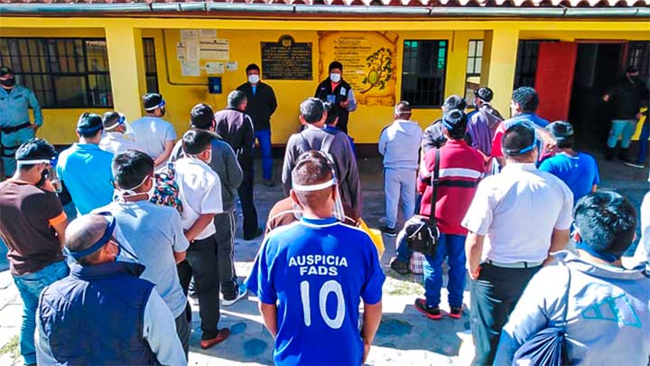 Treinta internos son liberados del penal de Huaraz