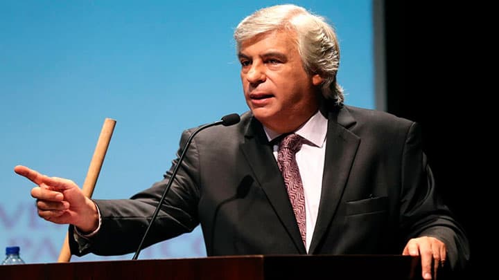 Fernando Olivera candidato a la presidencia