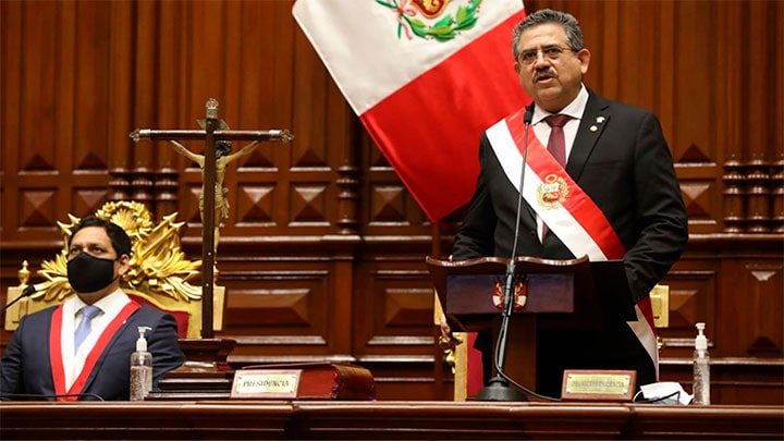 Manuel Merino juró como presidente de la República