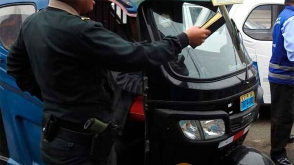 Policía a la cárcel por pedir coima