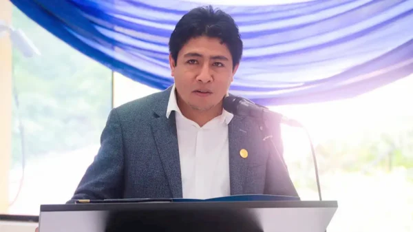 Henry Borja, acusado de maltrato, lidera mesa contra la violencia familiar