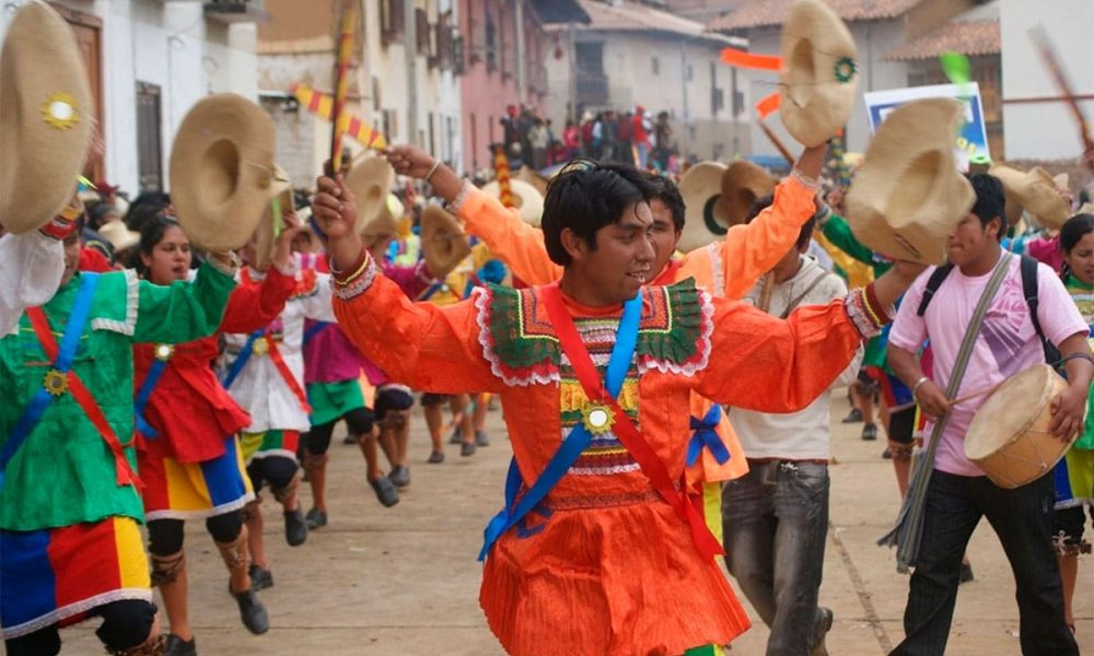 La Contradanza de Huamachuco: tradición e identidad andina.