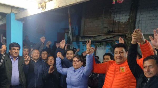 Martín Espinal solicita amparo para anular tacha a su candidatura.