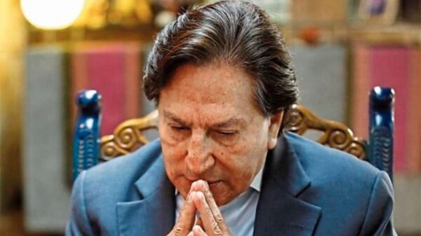Alejandro Toledo vuelve al Perú extraditado