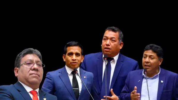 Congreso aprueba informe para denunciar congresistas.