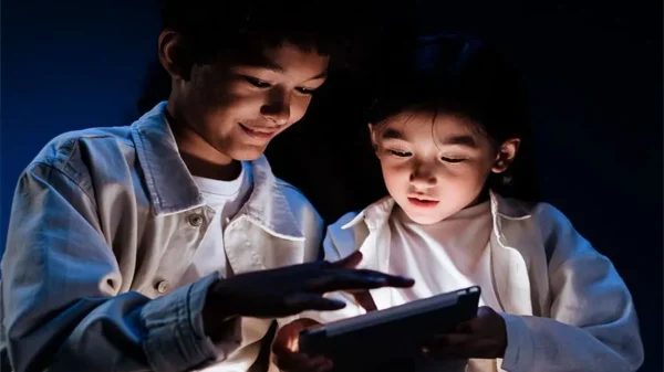 Facebook evitará fotos y videos de menores.