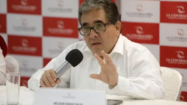 Contraloría sancionará a personal sin perfil para el cargo.