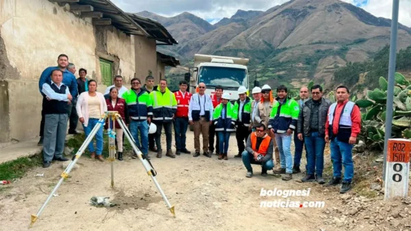Empresa que rehabilita via Huandoval Ninabamba no paga a trabajadores