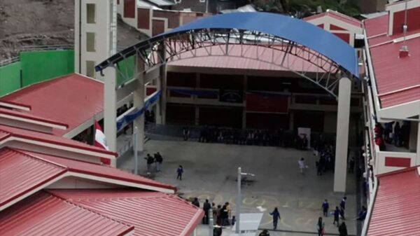 Inauguran moderno colegio en Huallanca, Áncash