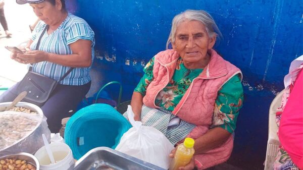 Personas vulnerables son apoyadas en Chimbote