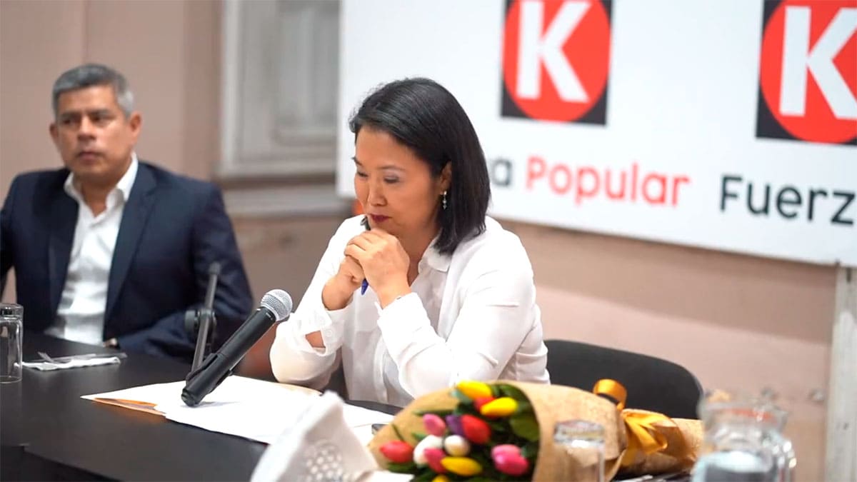 Keiko Fujimori exige cambios a Dina Boluarte