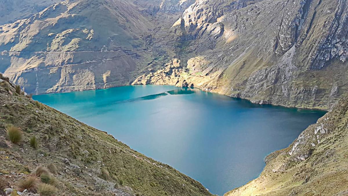 La laguna Pelagatos la más grande de la región Áncash, Perú