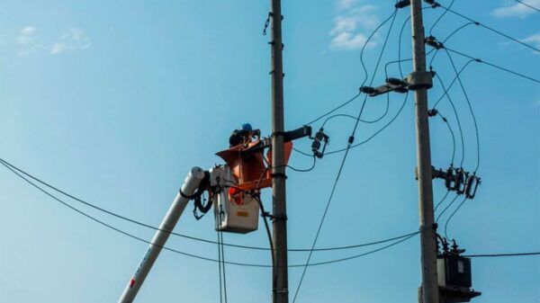 Licitan electrificación para pueblos de la zona rural de Chimbote