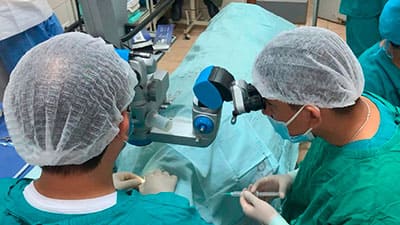 Operación de córnea realizada en el Hospital Loayza
