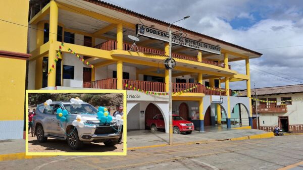 Camioneta de la Municipalidad de Pampas, con paradero desconocido