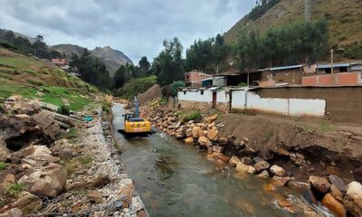 Descolmatación de ríos en Áncash