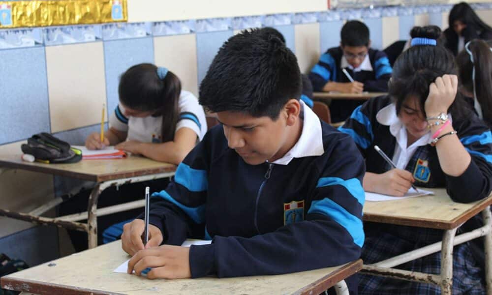 Estudiantes prueba PISA 2022