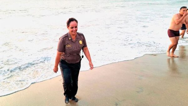 Salvataje en la playa Besique Chimbote