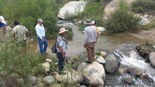 Mujer muere cuando intentaba cruzar el río Cascajal
