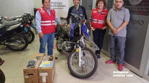 Áncash: MTC dona computadoras y motos a municipios provinciales.