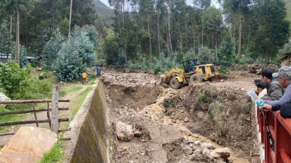 huaico causa daños a puentes y vivienda en Conchucos