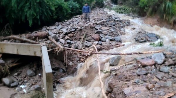 huaico deja incomunicados a 12 caseríos de Conchucos