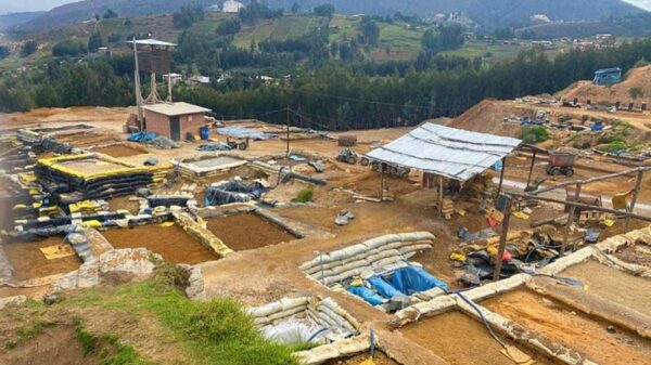 Mineros ilegales autorizados por el Congreso hasta diciembre.