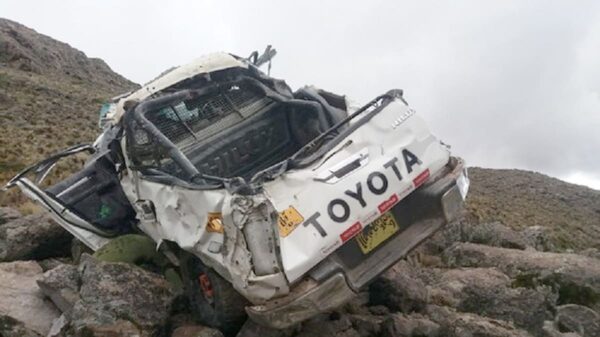 Corongo: vehículo se despista y deja 3 heridos.