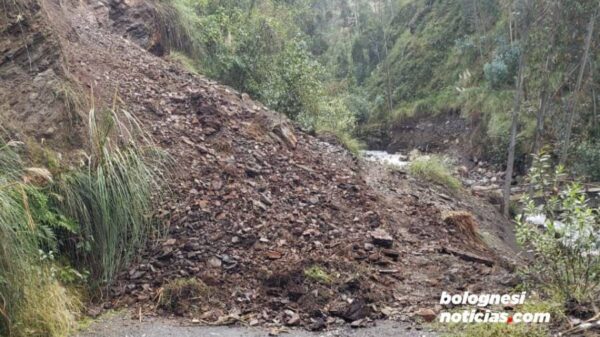 Pallasca: cerro colapsa y bloquea vía de Pampas a Conchucos.