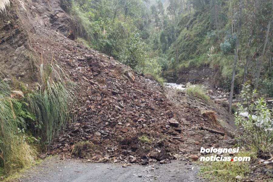 Pallasca: cerro colapsa y bloquea vía de Pampas a Conchucos.