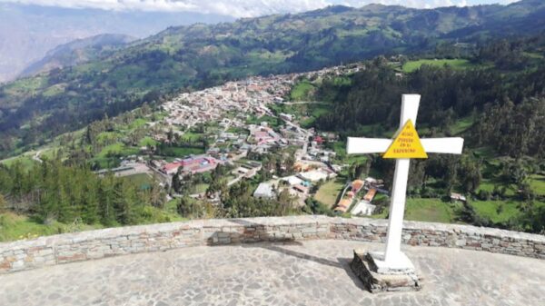 La Fiesta de las Cruces en Cabana: Tradición y Devoción