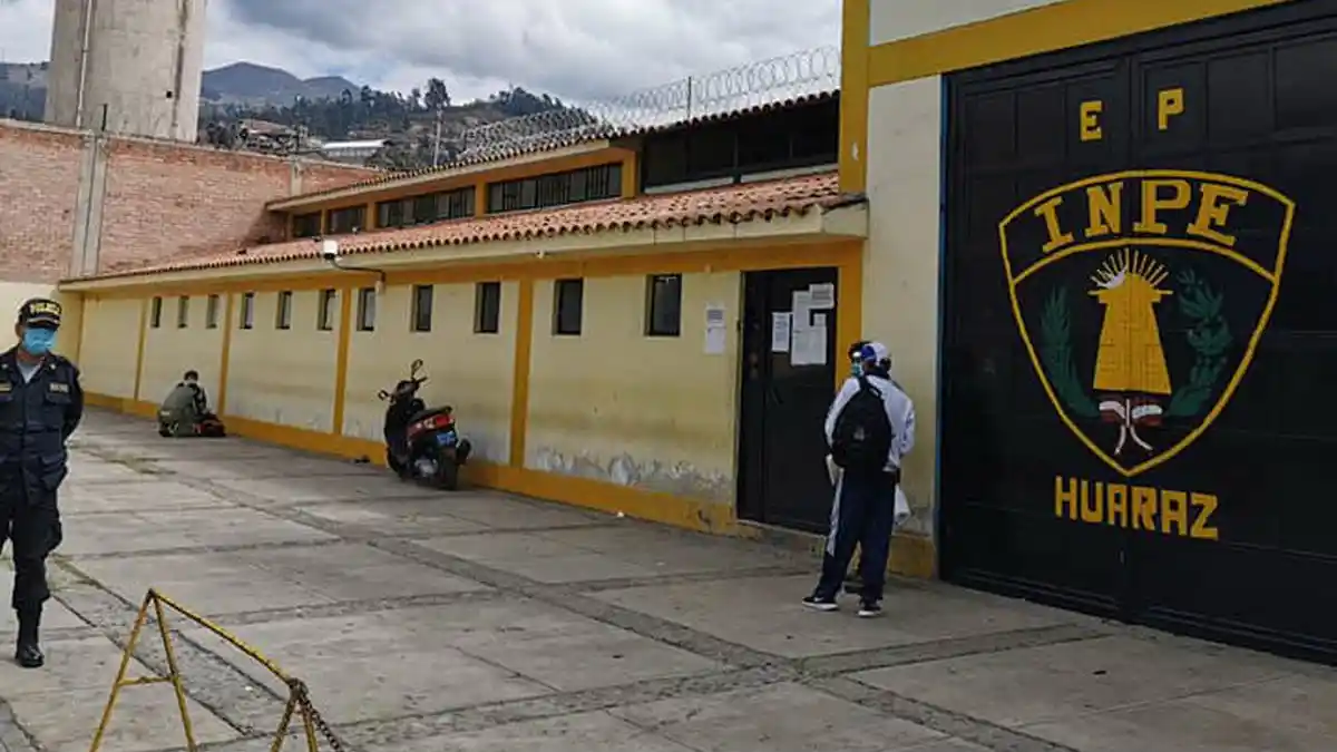 Agentes del INPE implicados en tortura en penal de Huaraz.