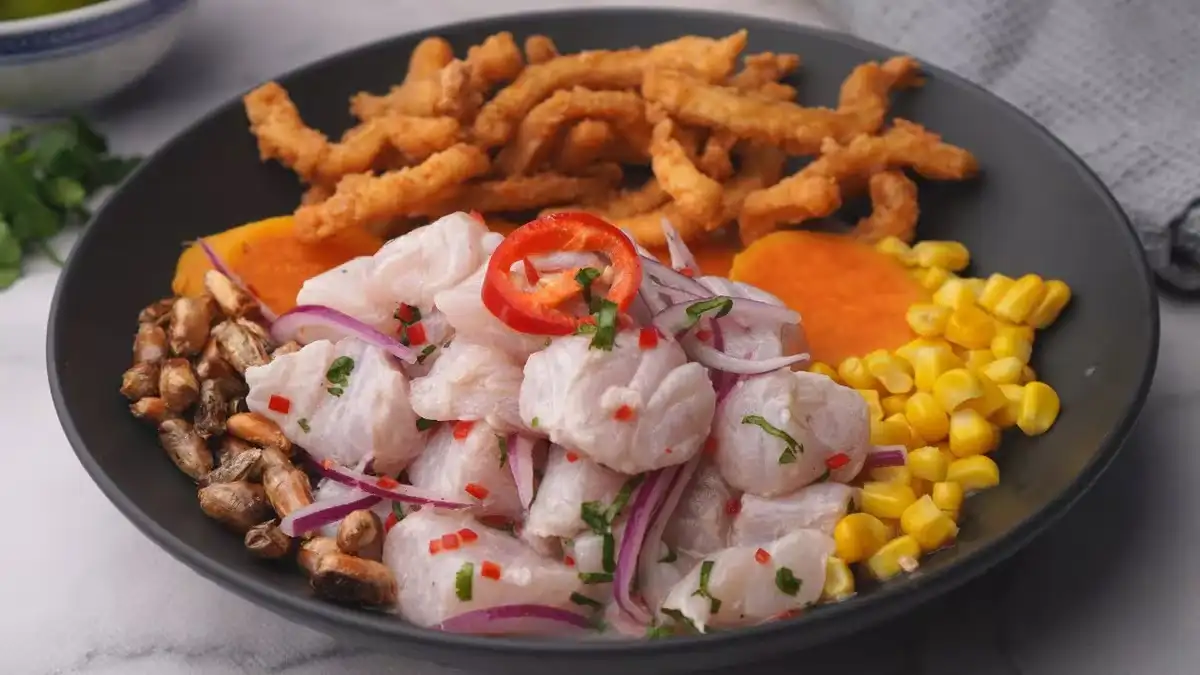 Cebiche: el Sabor del Perú en cada bocado.