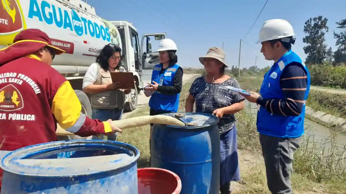 11 mil pobladores dependen de camiones cisterna por la contaminación del río Santa