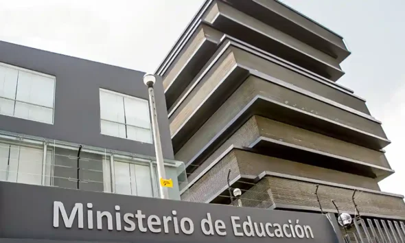 Minedu anuncia 50 plazas disponibles para directores de UGEL