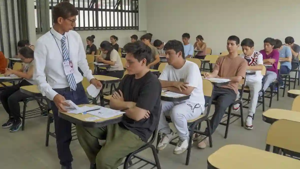 Gobierno aumenta remuneraciones a docentes universitarios