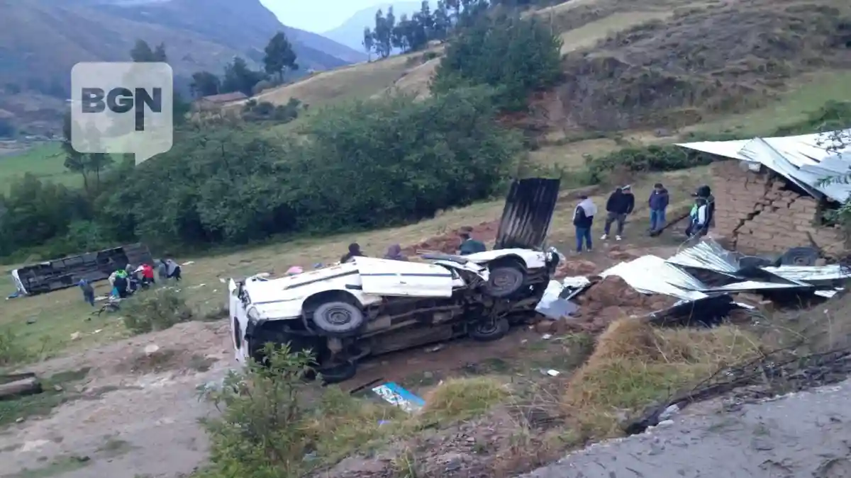 fatal accidente en Áncash: bus se despista y deja tres muertos