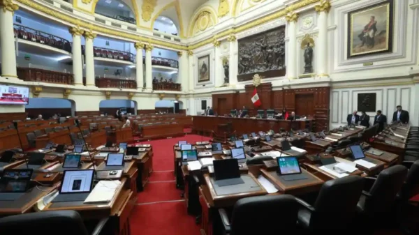 Mandato de alcaldes y gobernadores regionales: podrían ser de cinco años