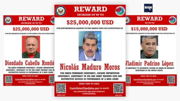 Maduro jura por tercera vez y EE.UU. aumenta recompensa por su captura